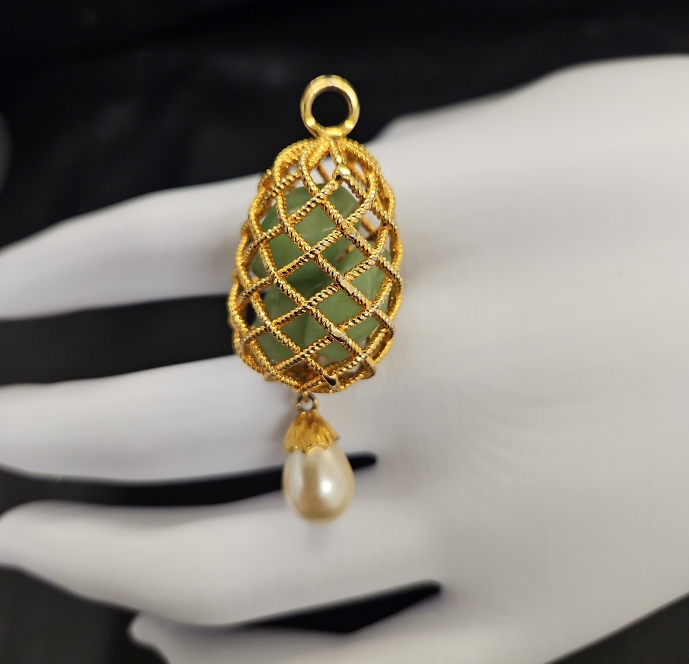 Gold Tone Lattice Cage Green Jade Pendant with Pearl Drop